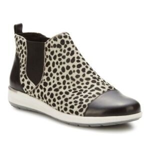 Walking Cradles Black & White Cheetah Osmond Calf Hair Sneaker - Women